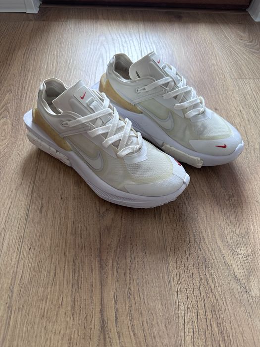 Оригинални дамски маратонки Nike Fontanka Edge White, 38,5 номер