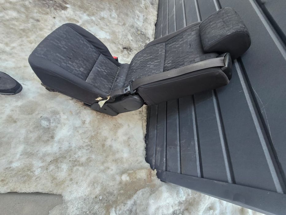 Сиденья Авенсис Версо