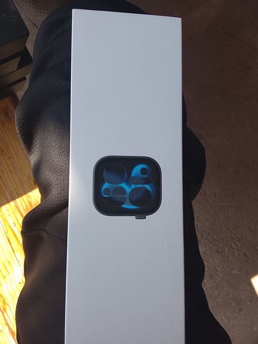 Ceas iPhone se 11 nou desigilat