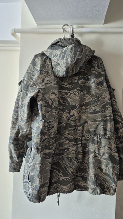 Jacheta impermeabila Gore-tex, intemperii