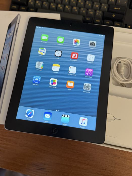 Ipad 4 поколение (Wi-Fi + Cellular)