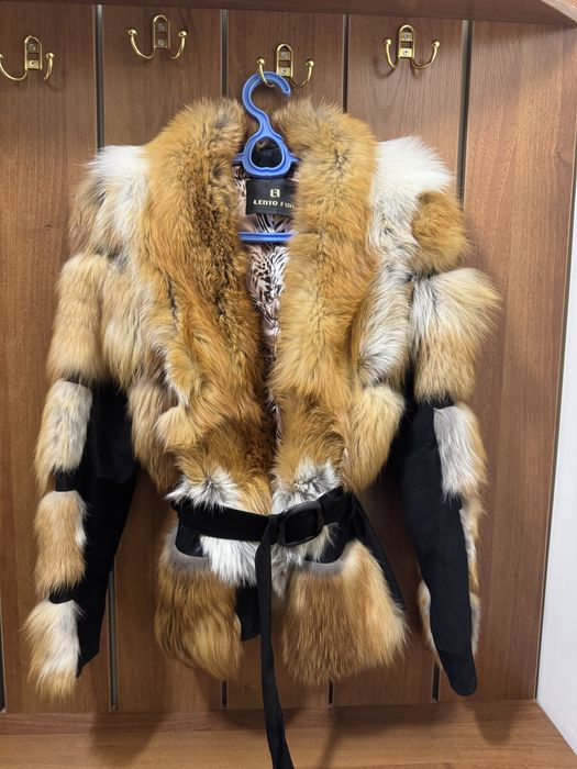 Шуба натуральный мех лисы