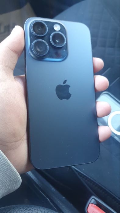 Айфон 15 про продам