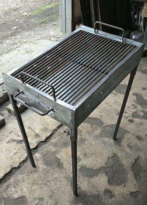 Gratar 600 x 400 cu picioare detasabile Galati • OLX.ro