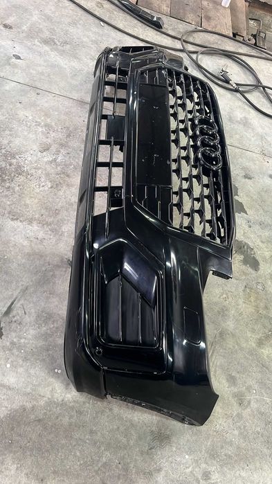 Bara fata Audi Q2 2.0 TDI DFG si alte piese din dezmembrari