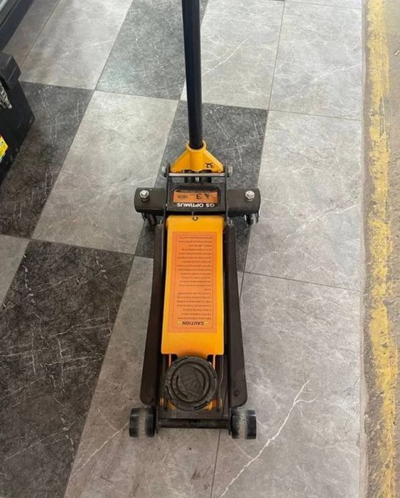 Домкрат 3т  32кг