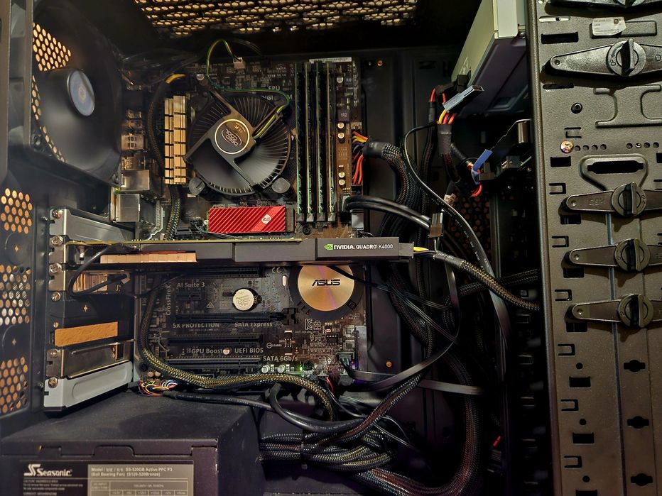 Мощен настолен компютър i7, 32GB RAM, Quadro K4000, Windows 11