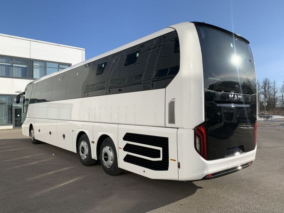 Автобус Бизнес класс. Массаж кресел, монитор, безлимитный интернет,