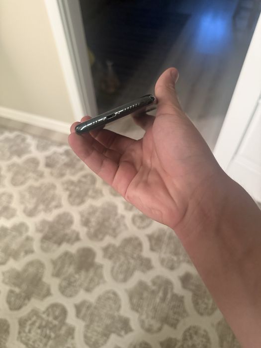 Iphone 11 в отличном состоянии