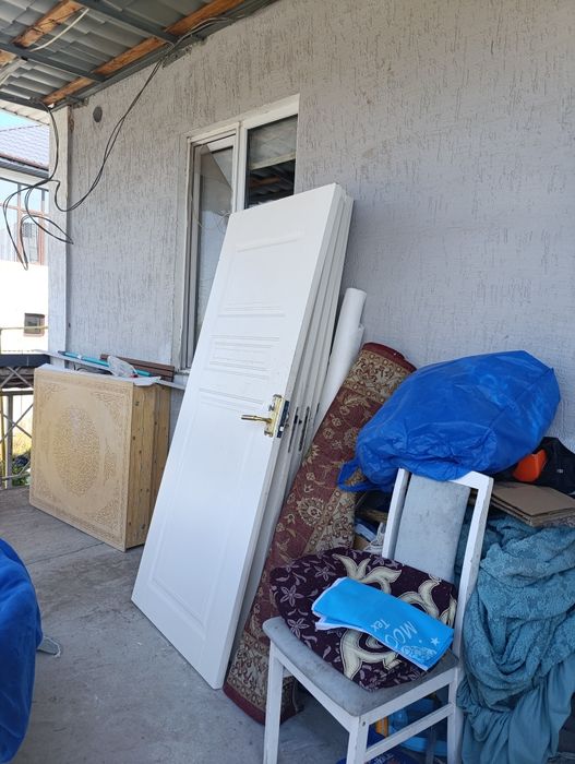 Продам двери б/у