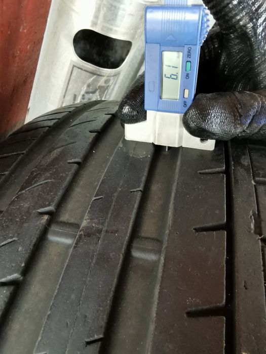 245 40 19 falken 2бр