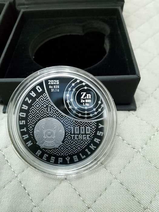 Серебряная монета Цинк