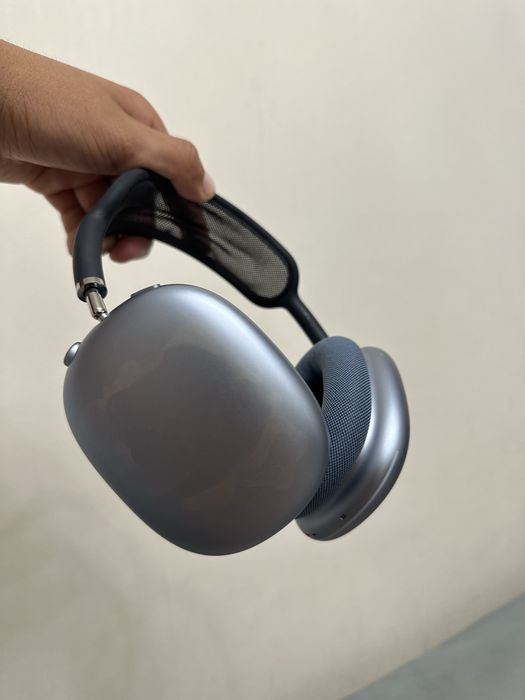 Airpods max Gen 1
