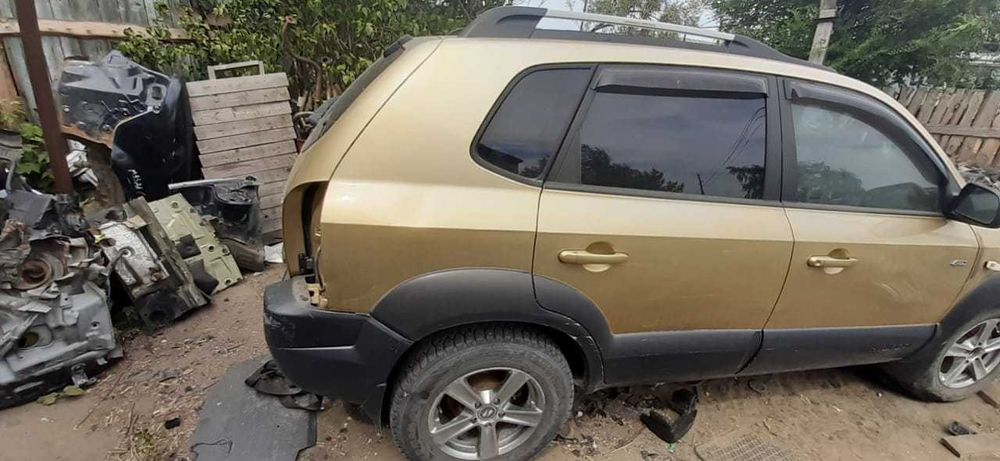 Двери Крышка багажника  крылья Хундай Туксон  Tucson Санта фе соренто