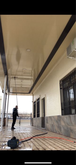 Мойка фасадов, кровли, потолков.