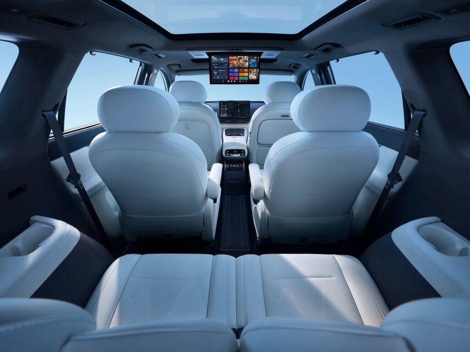 Vip Taxi xizmati. Вип такси на комфортабельном автомобиле