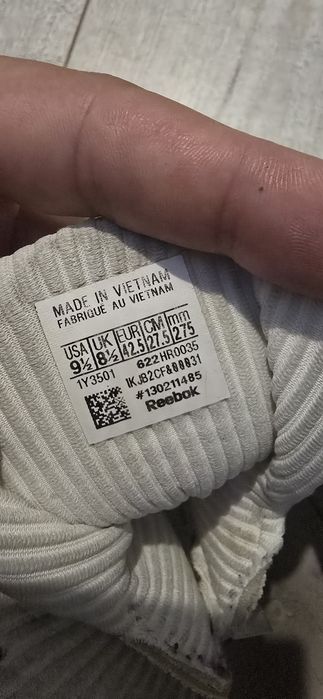 Nike. LeBron 5 . Reebok . Pump. Old school