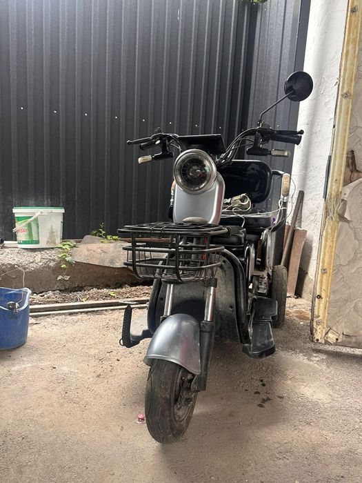 Продам трицыкл срочно