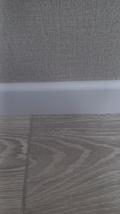 Плинтус 2.4 м 2 шт, керамогранит 30х60 2 шт, шумоиз