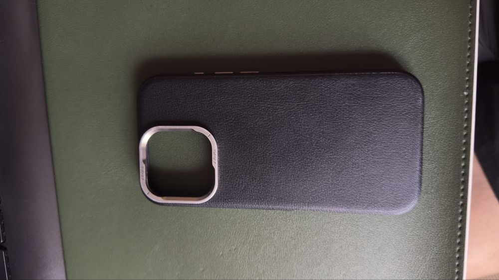 Husa iphone 16 pro x-level textura piele negru