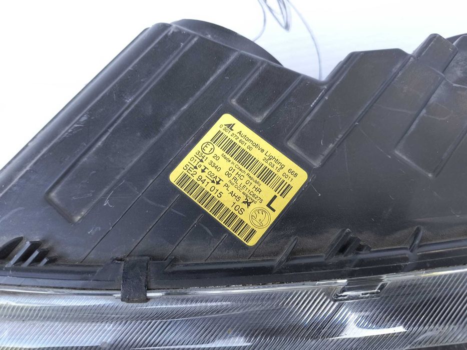 Far Stanga Uk Halogen Skoda Octavia 2015 / 2013-2017 Cod OEM 5E2941015 (5C2)