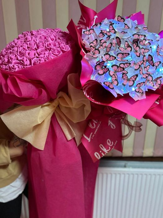 Букети от вечни рози