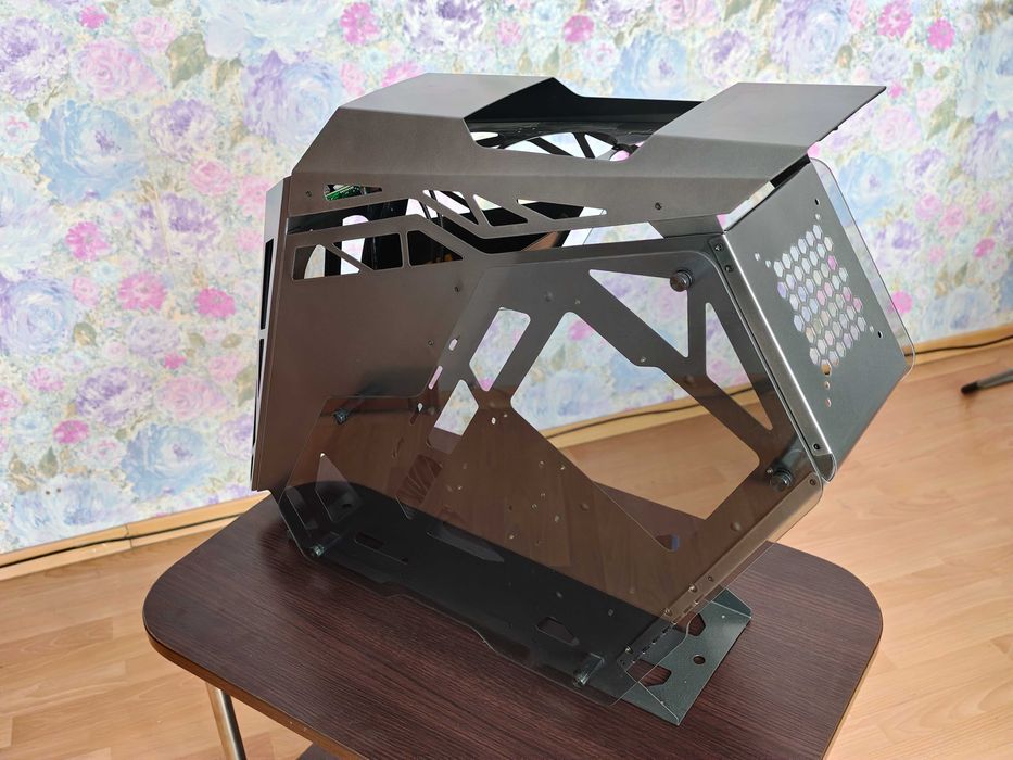 Корпус компьютерный Xigmatek Zeus