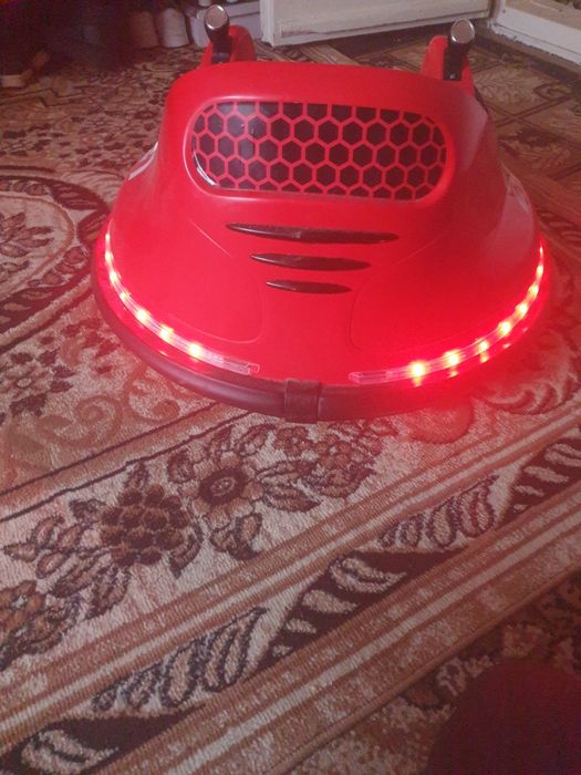 Mașinuță cu radio comandă