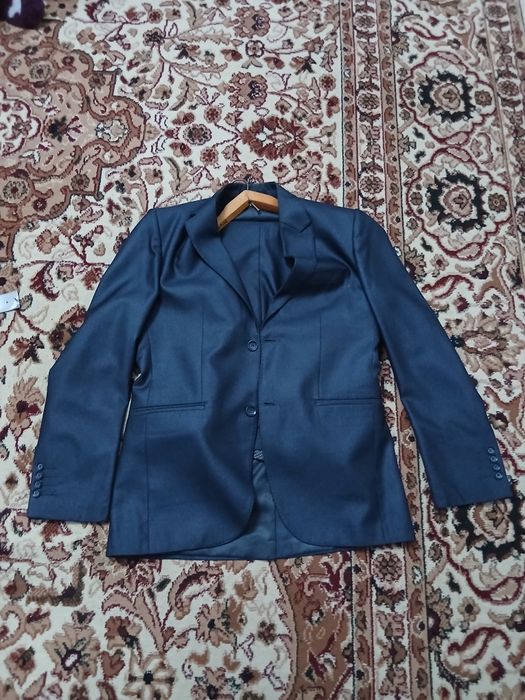 Srochna kastyum shim sotiladi