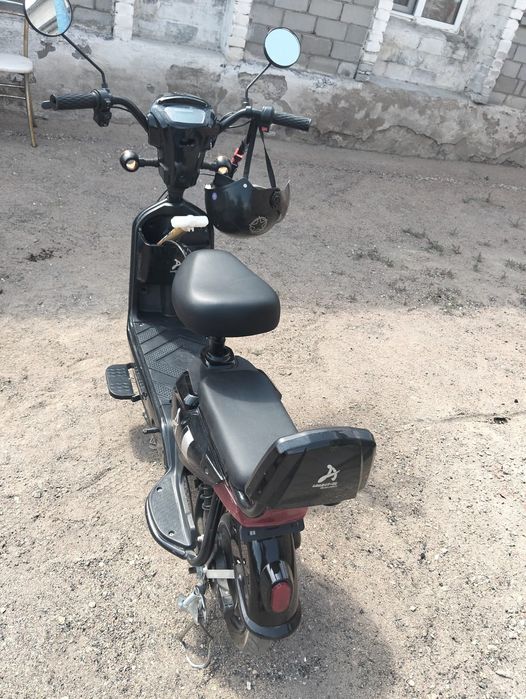 Скуттер Amanat X5