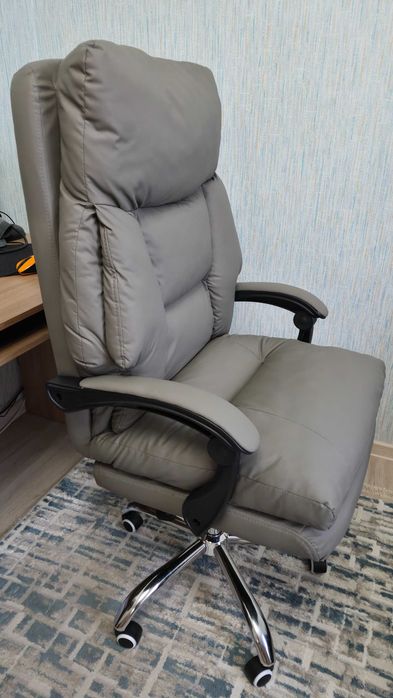 Продам компьютерный стул