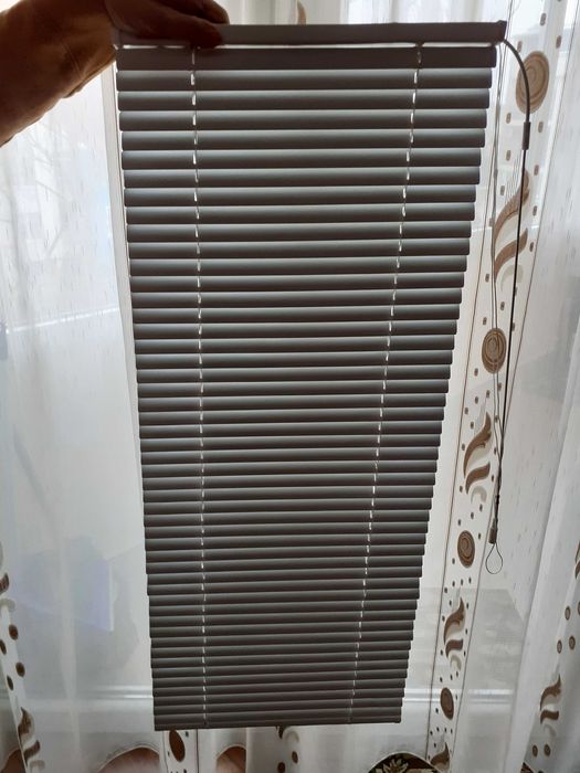 Нови алуминиеви щори за прозорец