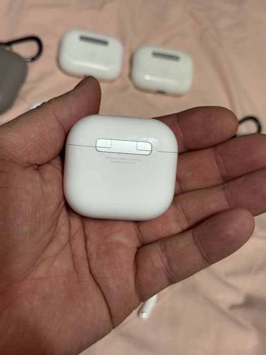 Кейсы в наличии Airpods 3 4 pro