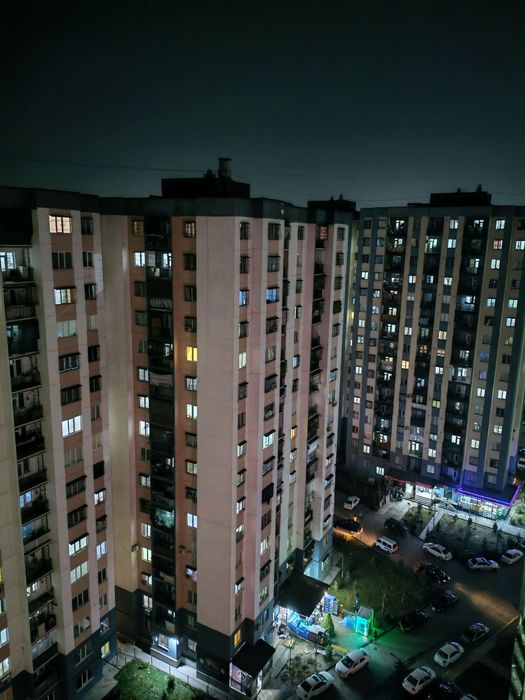 Olmos navostroyka sotiladi. 70m²