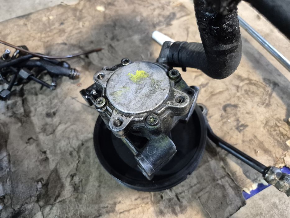 Хидравлична помпа Мерцедес МЛ 2.7цди W163 Mercedes ML 270 W163