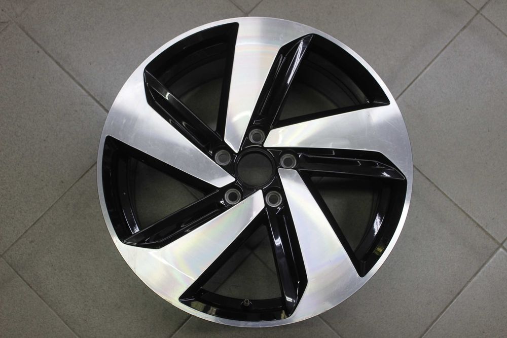 Джанта 18" VW Golf