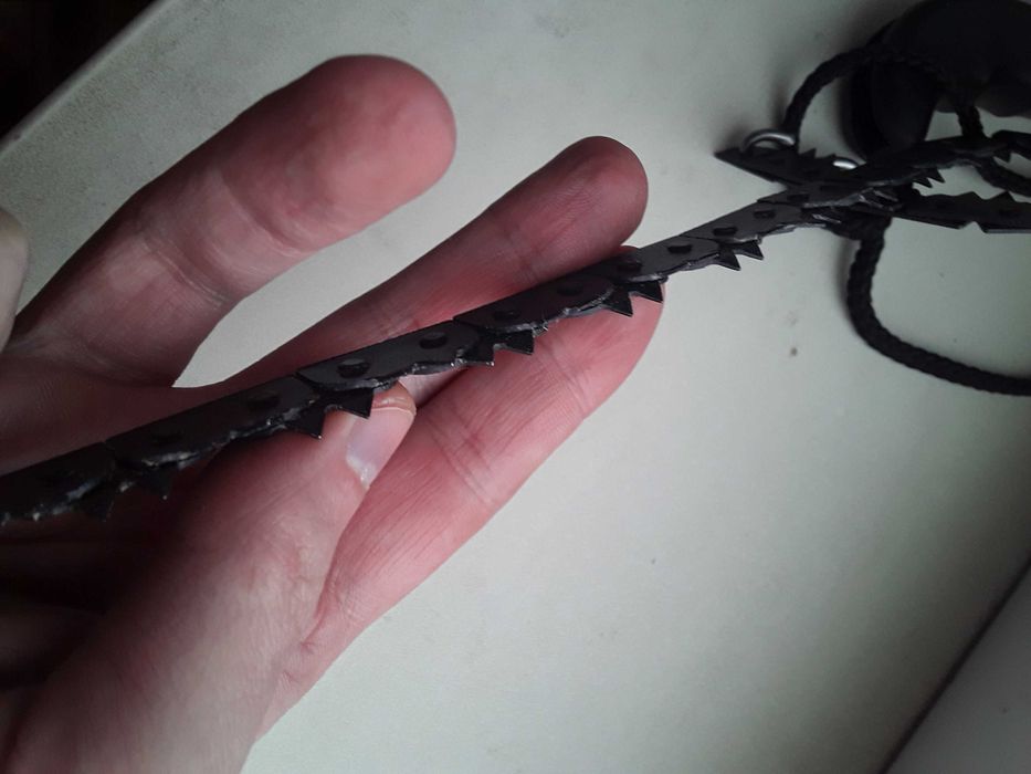 Продам цепную пилу