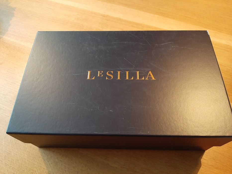 Официални дамски обувки LeSilla