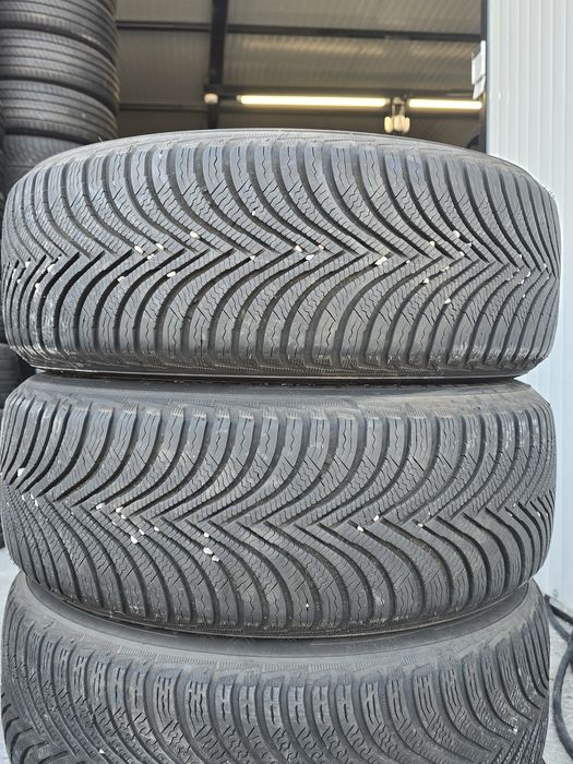 2 Броя 215/60/16 Michelin 2x7,5mm