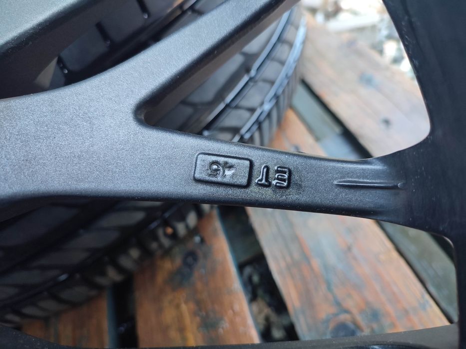 Jante 19 5x112 ET45 și cauciucuri 255/40R19 Mercedes Audi VW