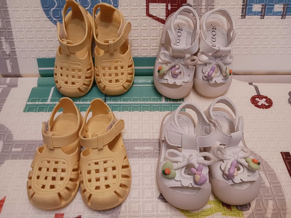 Детски сандали - размери 21/22