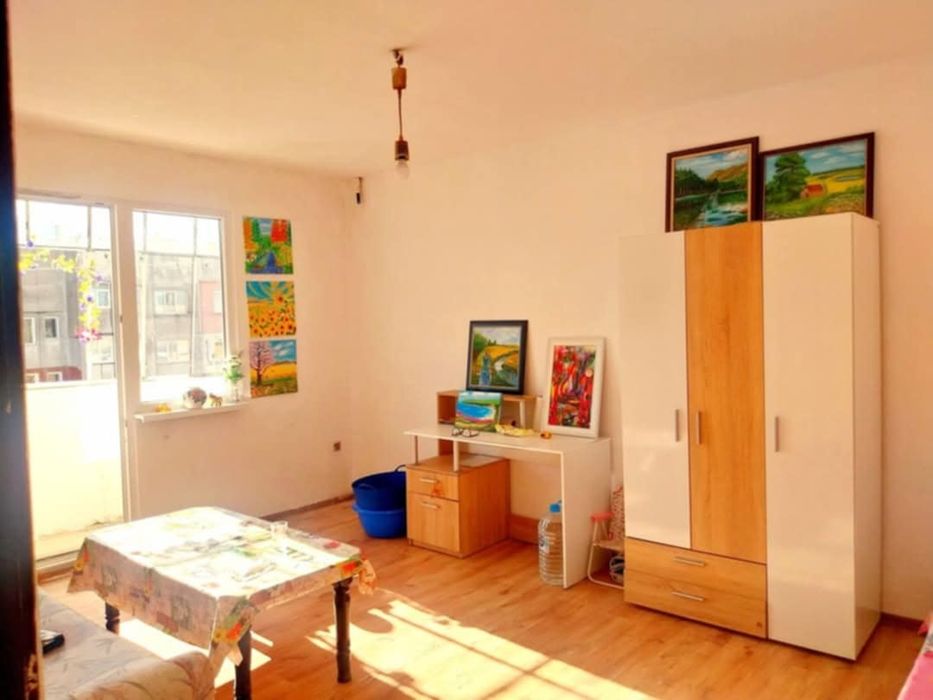 Дава се под наем гарсониера