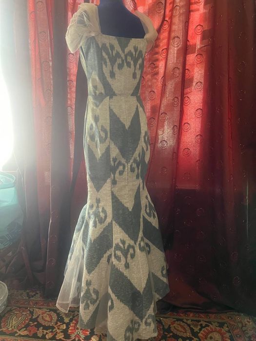 Адрас платье , сшит из дорого адраса