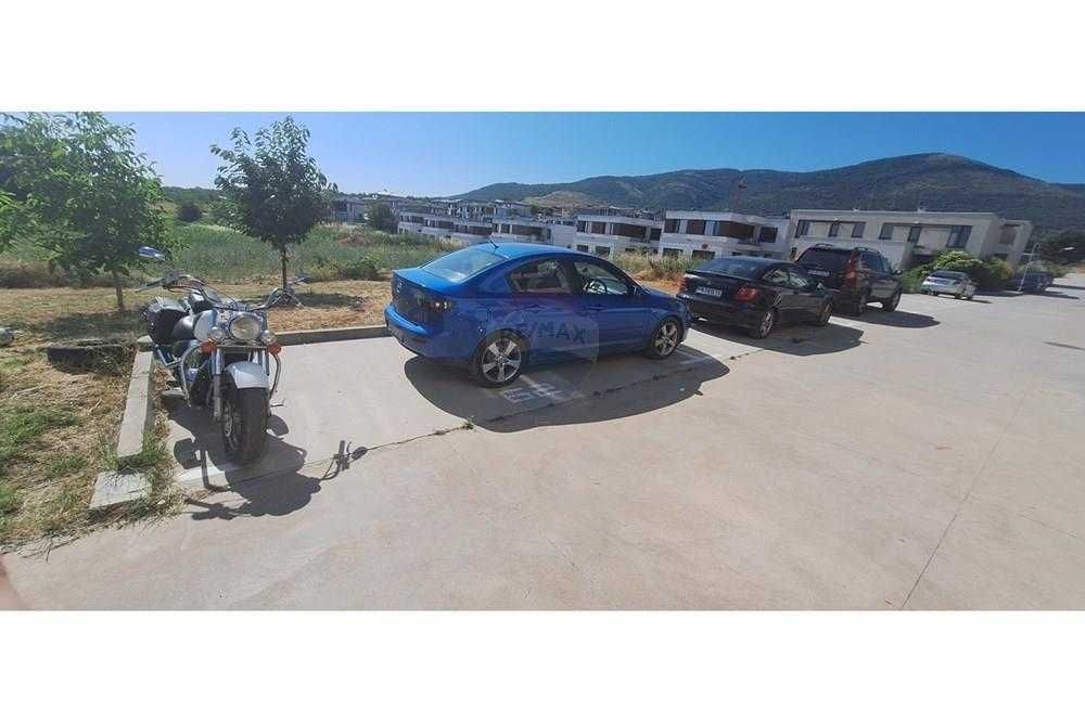 Продава се Гараж / Паркомясто в с. Марково, Област Пловдив - 10 кв.м за 750 €/кв.м - Снимка #4