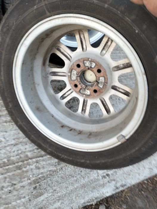 Jante aliaj Seat cu anvelope de vara