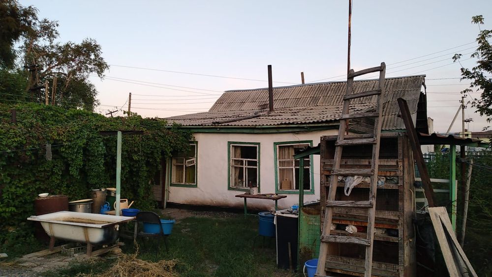 Продам дом с участком 10 сотак