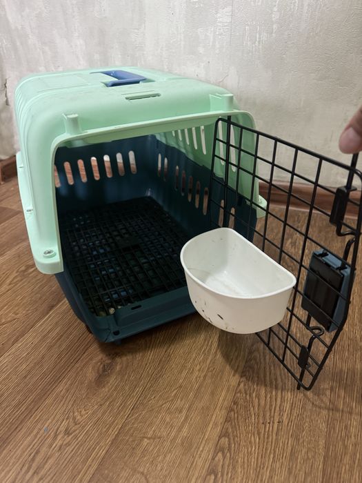 Продам переноску для кошек