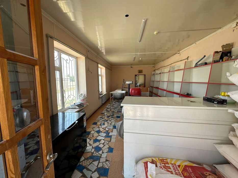 магазин с ЗУ м/в Барысхан