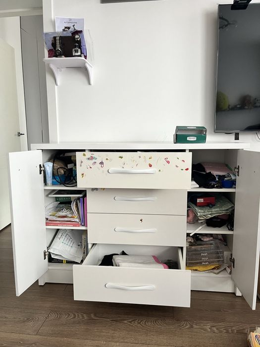 Комод для олежды и аксессуаров