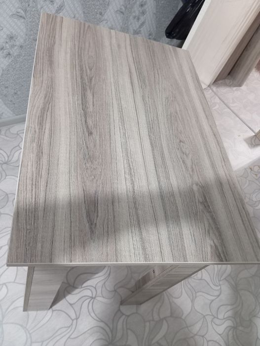 Стол кухонный новый